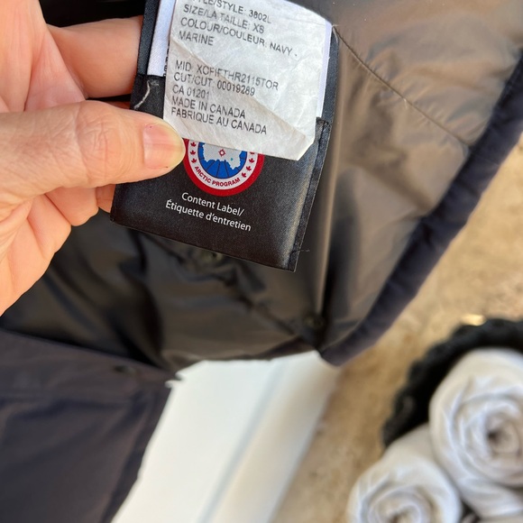 Canada Goose Shelburne parka Jacket - Picture 14 of 16